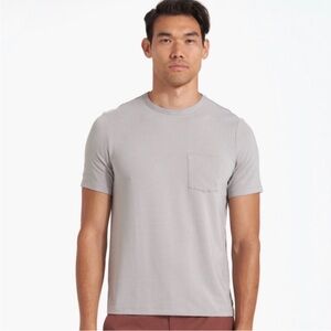 Vuori Linear Tech Tee Shirt men’s size medium fog grey athletic